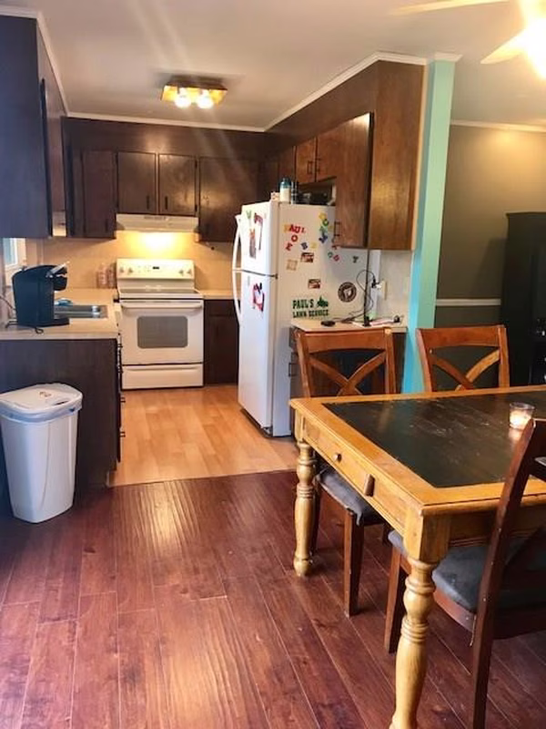 Property image 3 at 1273 Courtney Drive, Hickory, NC 28602