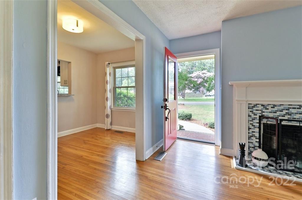 Property image 3 of 1139 Jensen Street in Plaza Acres, Charlotte, NC 28205