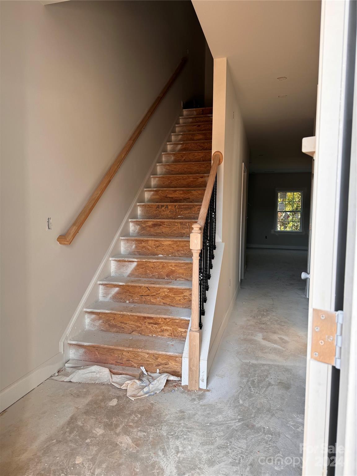 Property image 4 of 4057 Port Richmond Avenue in Pine Trace, Gastonia, NC 28056