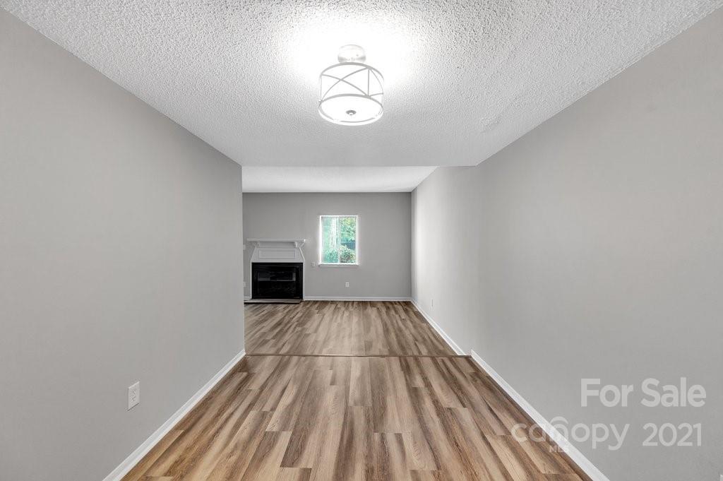 Property image 3 of 3636 Maple Glen Lane in Sir Johns Hill, Charlotte, NC 28226