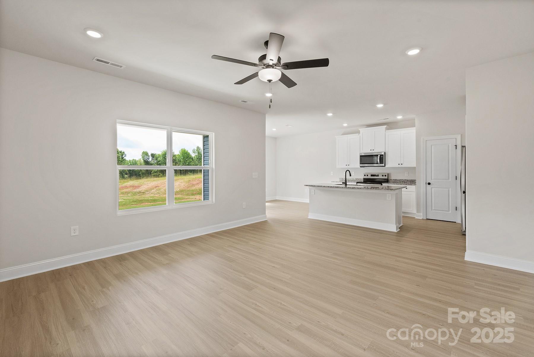 Property image 2 of 3474 Bear Den Drive in Stagecoach Station, Gastonia, NC 28052