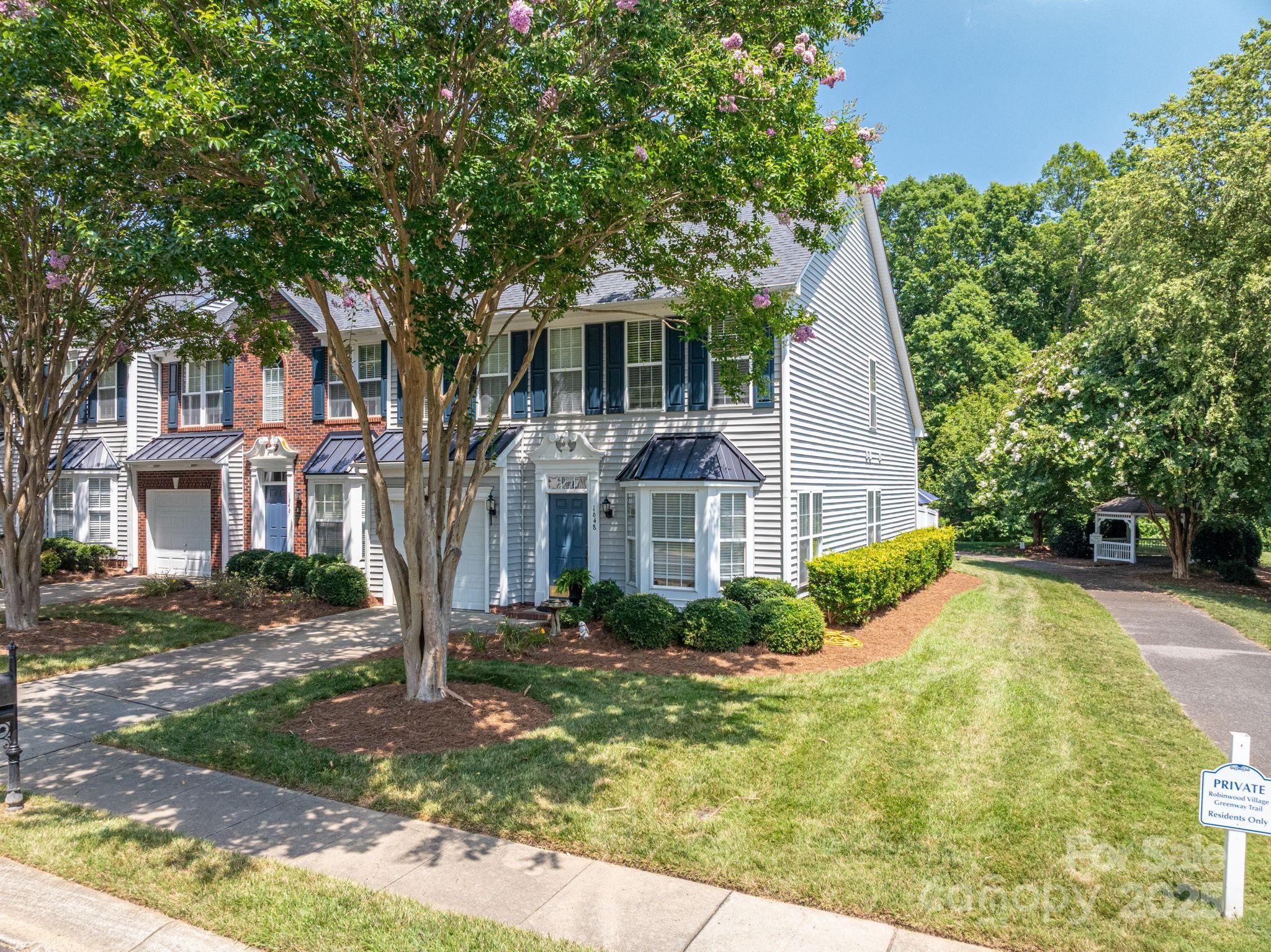 Property image 2 of 1648 Backcreek Lane in Robinwood Village, Gastonia, NC 28054