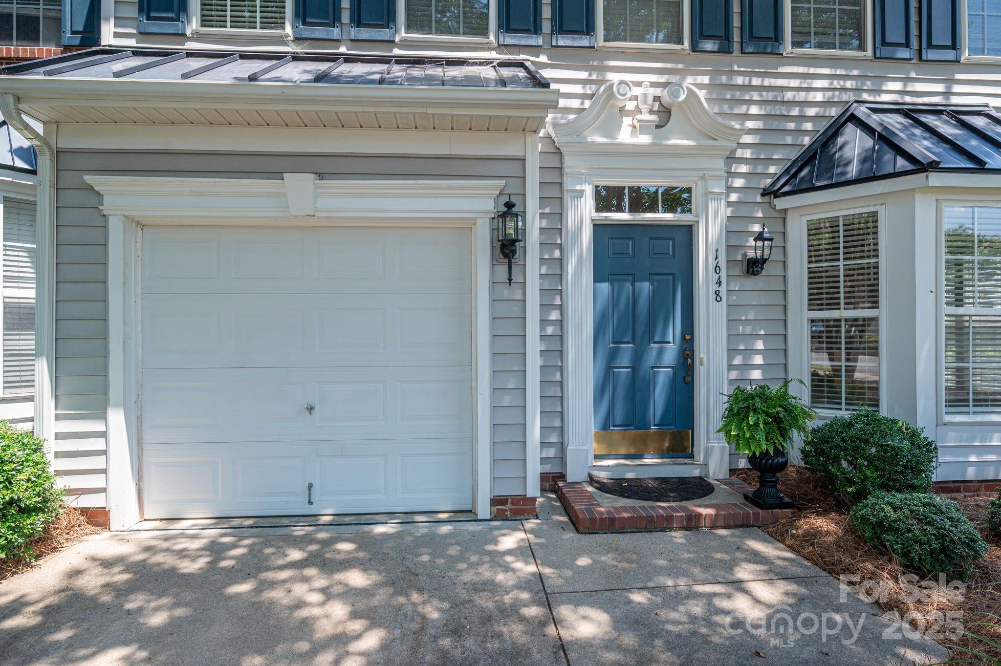 Property image 3 of 1648 Backcreek Lane in Robinwood Village, Gastonia, NC 28054