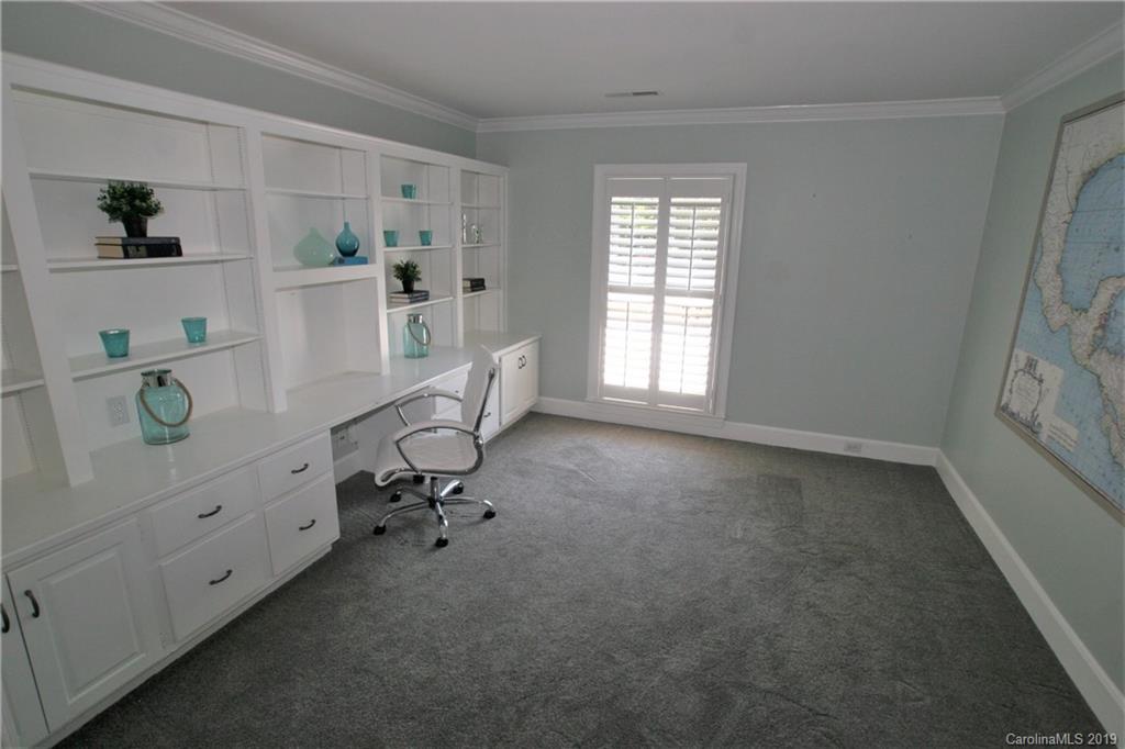 Property image 3 of 16421 Ranger Trail in Green Farm, Huntersville, NC 28078