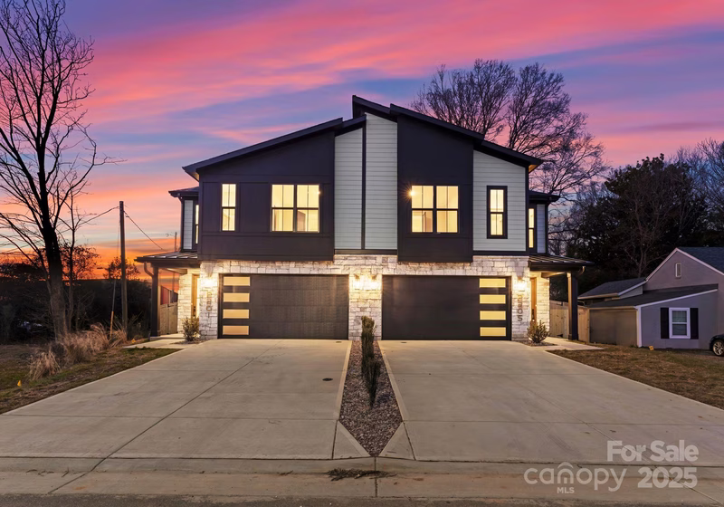 Property image 3 at 2201 Catalina Avenue, Charlotte, NC 28206