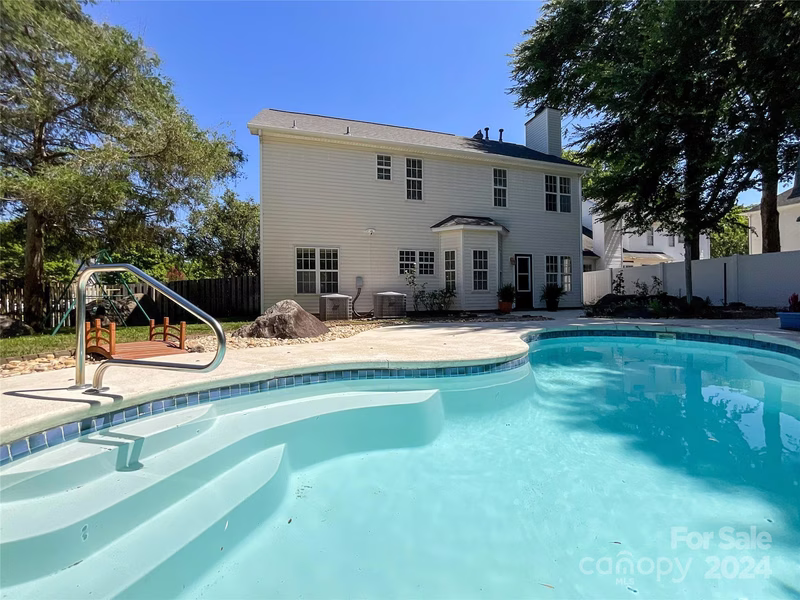 Property image 2 at 12202 Taos Court, Charlotte, NC 28277