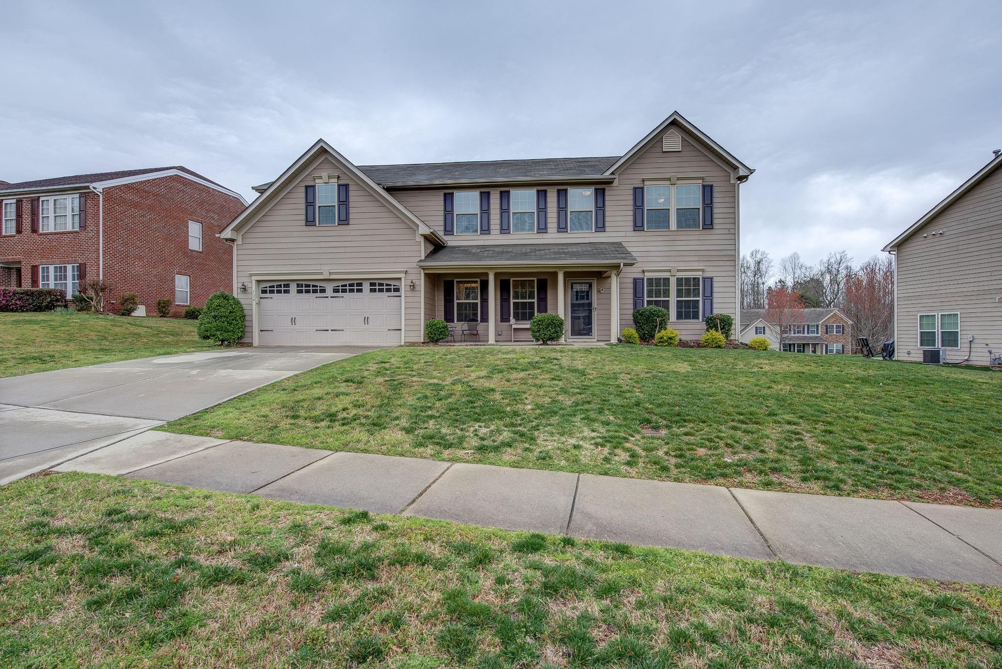 Property image 2 of 724 Rosegate Drive in Rosegate, Gastonia, NC 28056