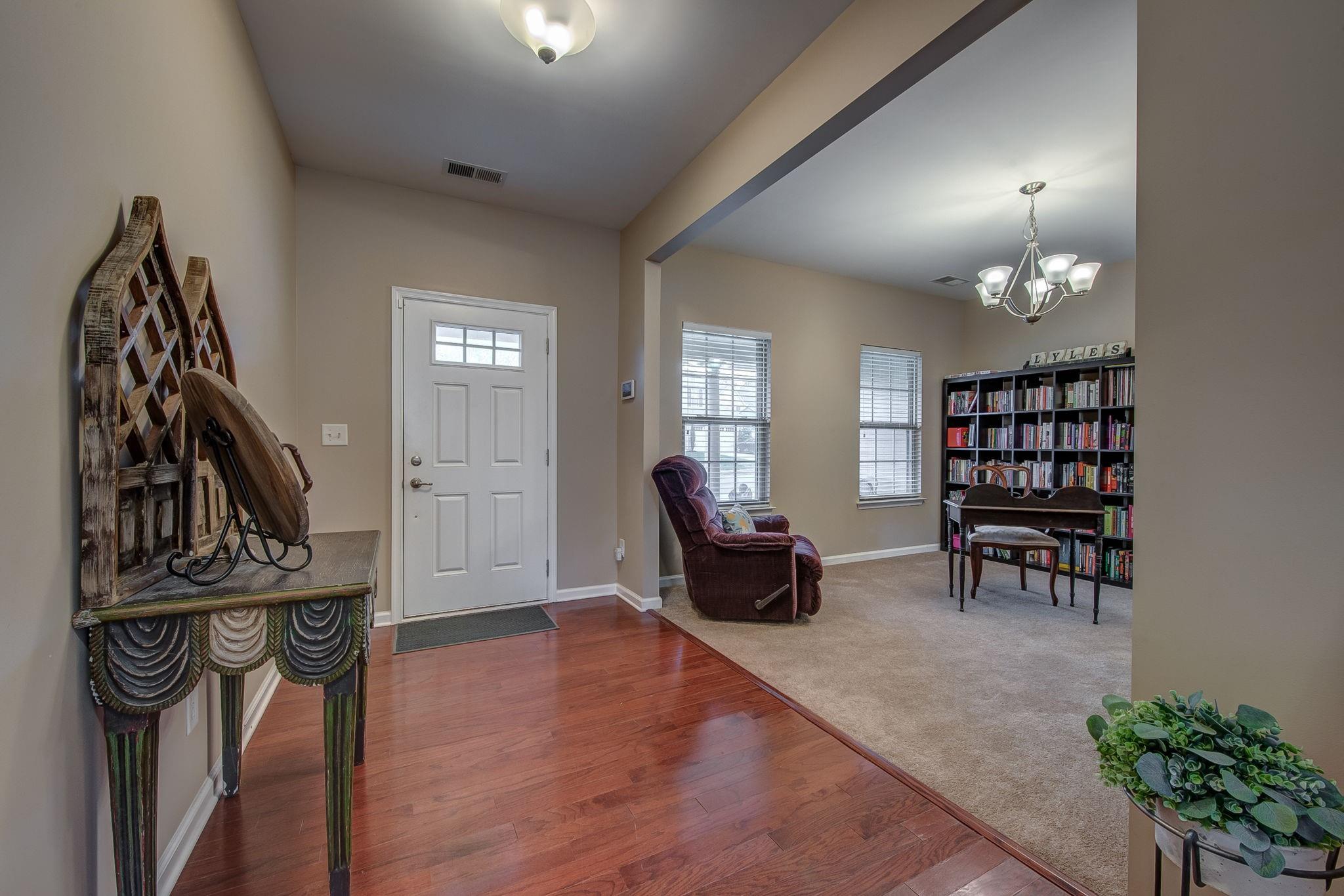 Property image 5 of 724 Rosegate Drive in Rosegate, Gastonia, NC 28056