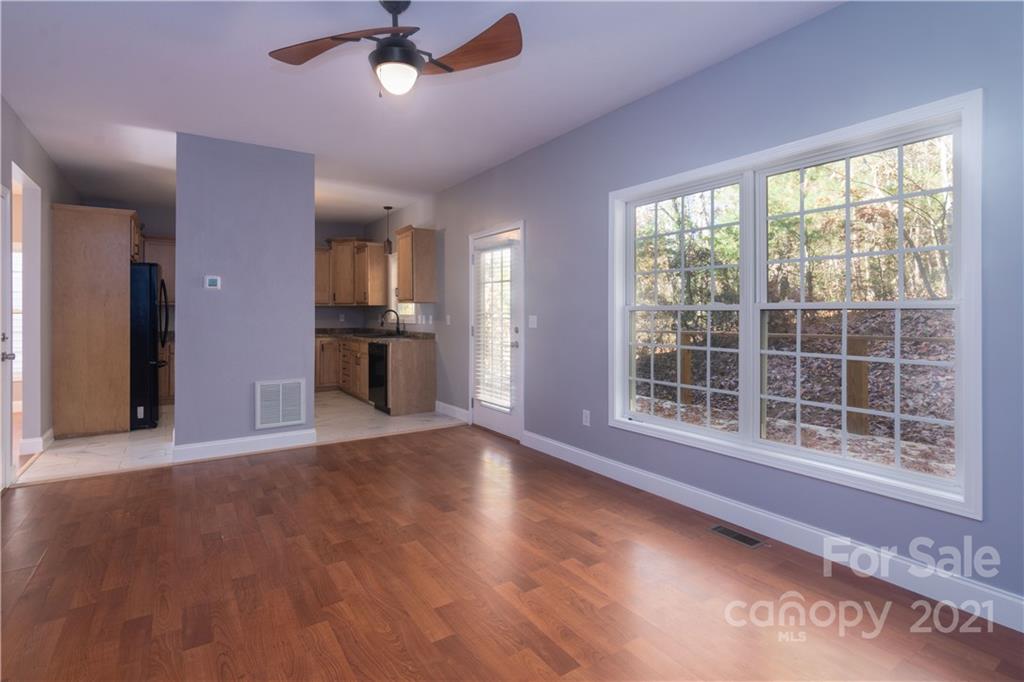 Property image 5 of 52 Winterwind Drive in Windermere, Asheville, NC 28803