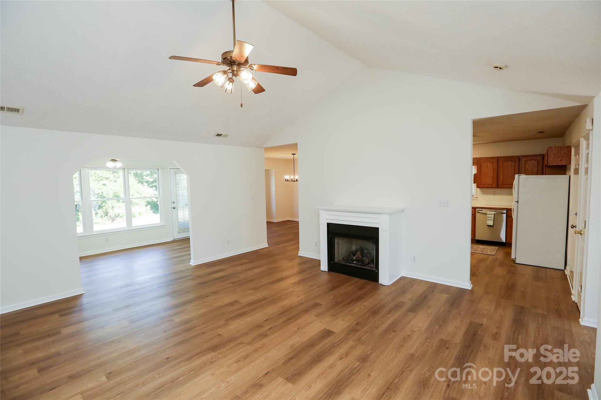 Property image 3 of 730 Hidden Creek Circle in Hidden Creek, Salisbury, NC 28147