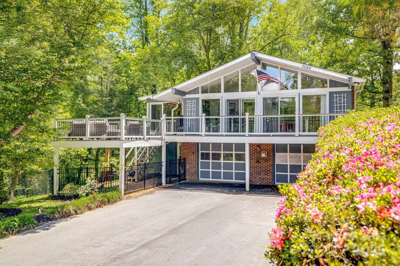 Property image 1 at 2044 Glenheath Drive, Hendersonville, NC 28791