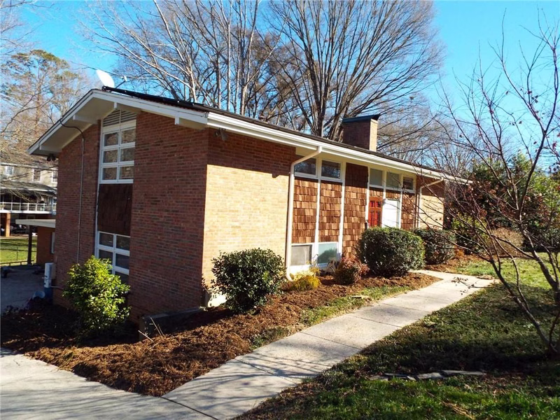 734 9th Street