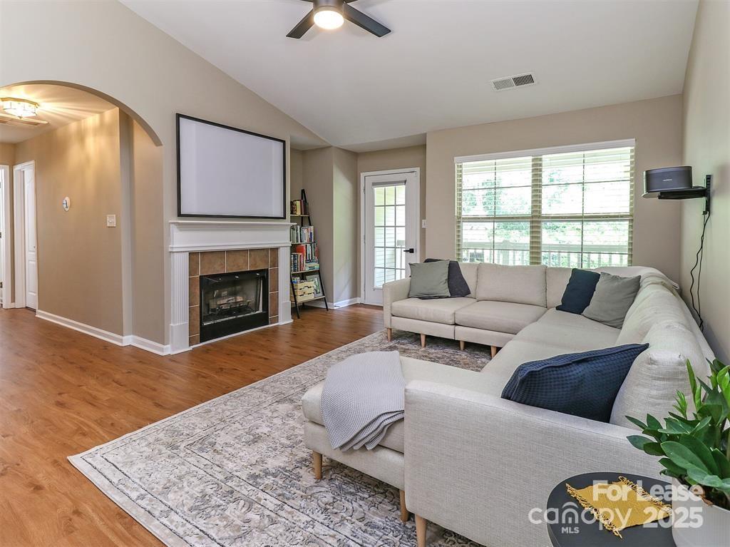 Property image 4 of 7204 Michaels Landing Drive in Michaels Landing, Charlotte, NC 28262