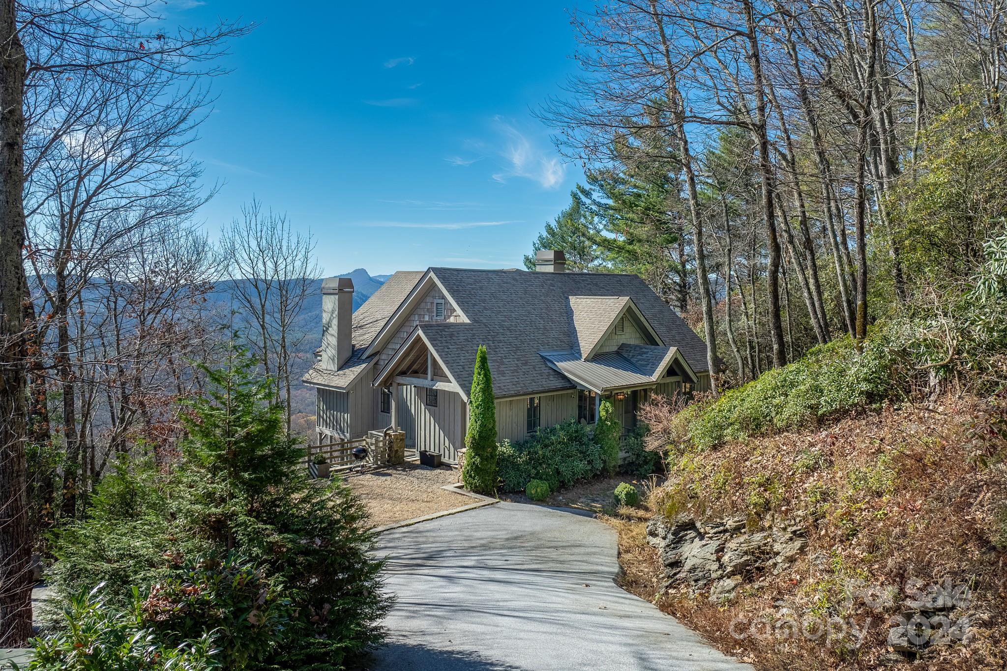 Property image 2 of 1581 W Whitetail Drive in The Preserve at Rock Creek, Sapphire, NC 28774