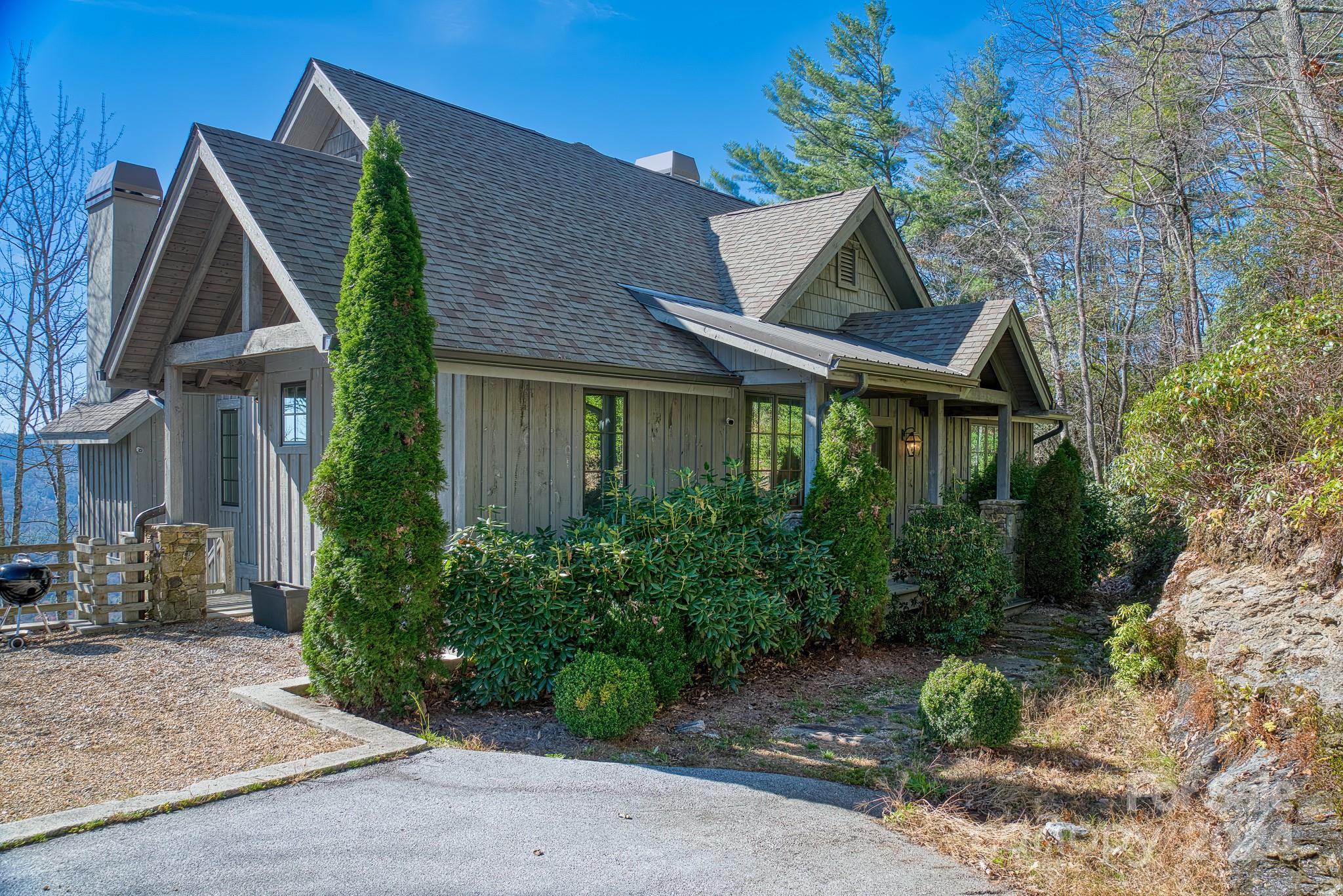 Property image 3 of 1581 W Whitetail Drive in The Preserve at Rock Creek, Sapphire, NC 28774