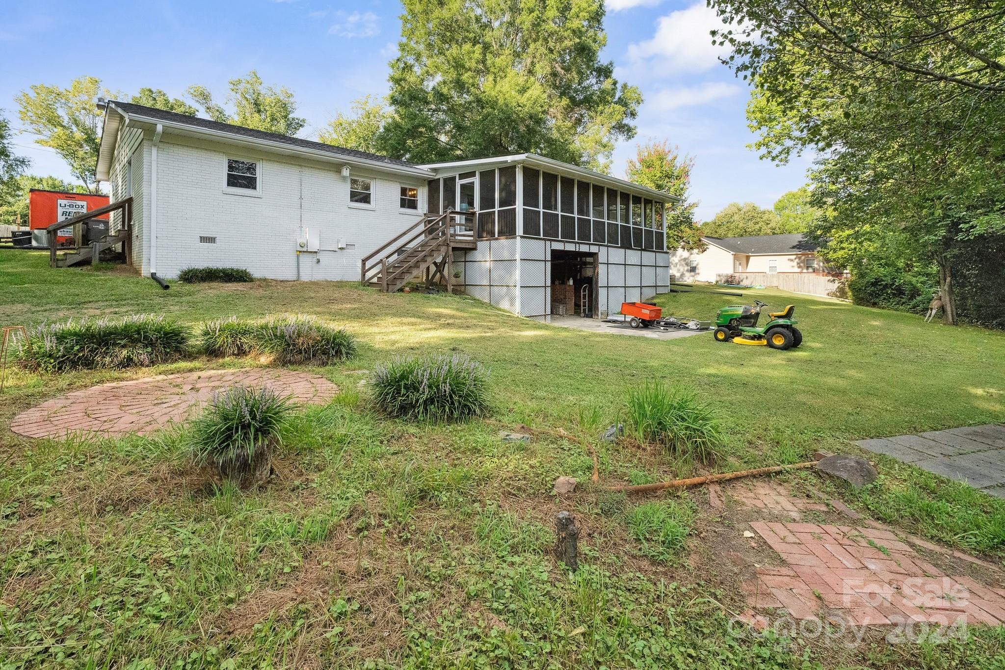 Property image 4 of 2550 Scott Street in Shady Haven, Kannapolis, NC 28083