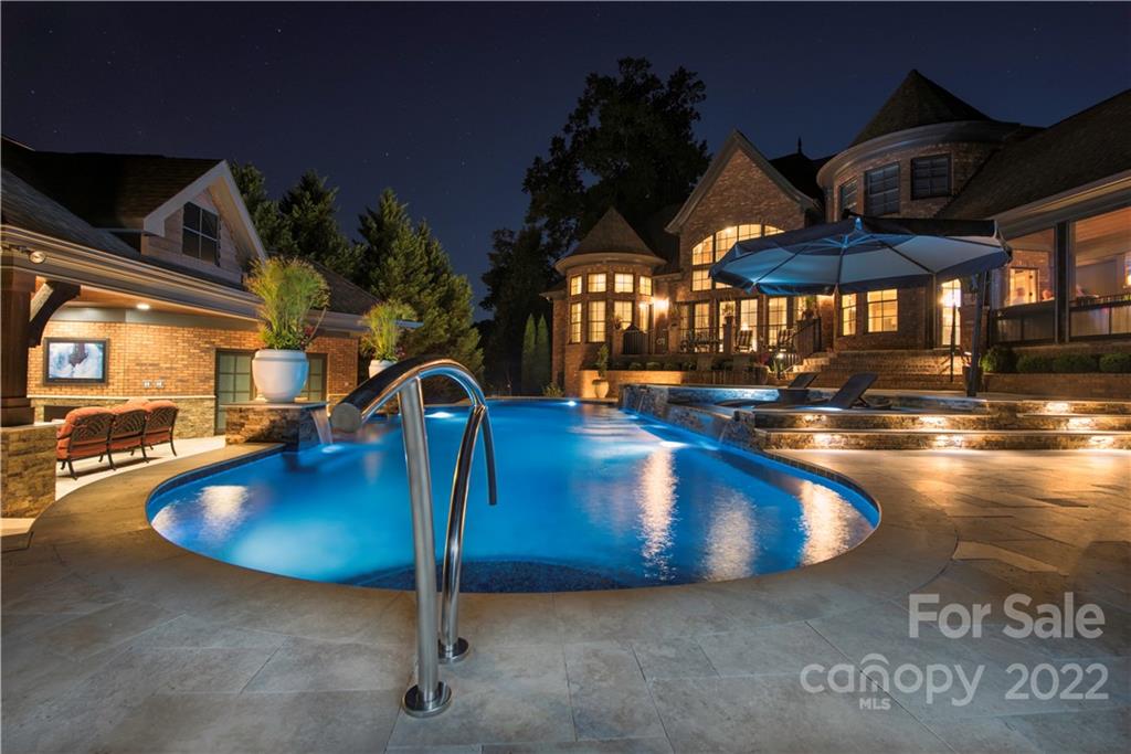 Property image 2 of 623 Beauhaven Lane in Chatelaine, Waxhaw, NC 28173