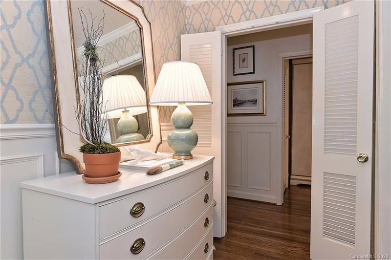 Property image 4 at 638 Edgemont Road, Charlotte, NC 28211