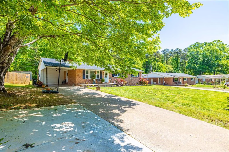 Property image 3 at 2626 Fairgreen Drive, Gastonia, NC 28056
