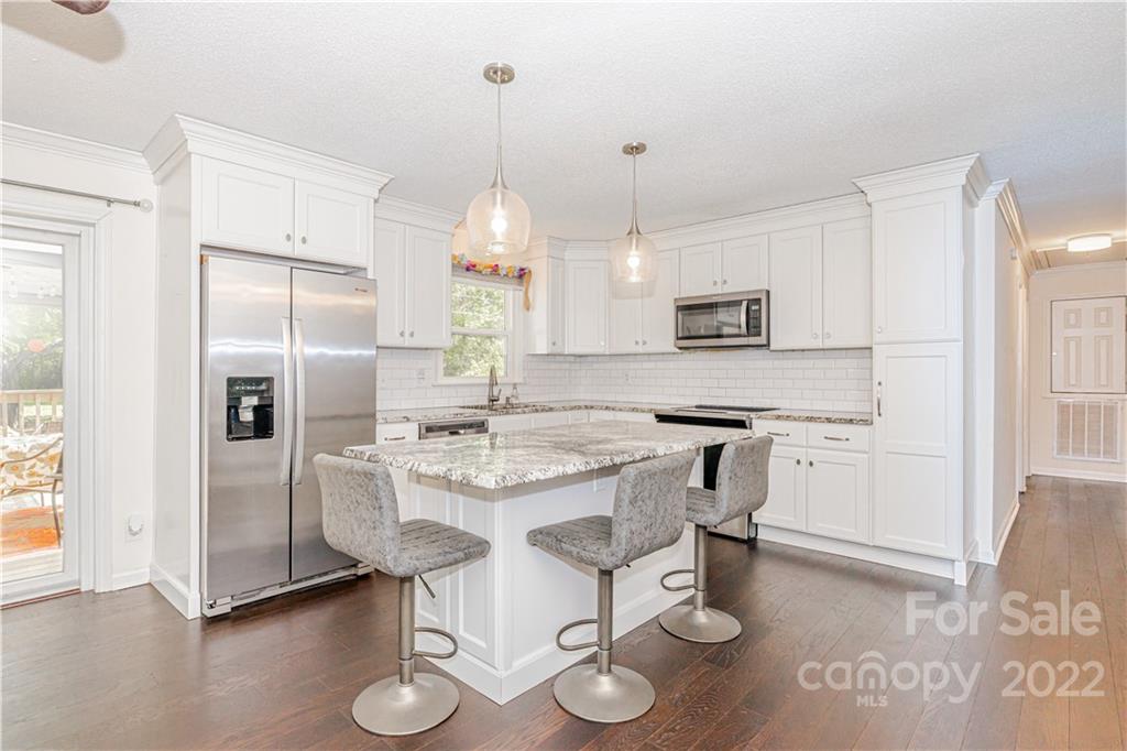 Property image 5 of 2626 Fairgreen Drive in Southgate, Gastonia, NC 28056