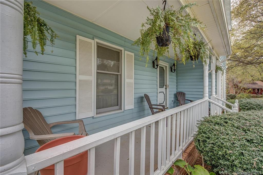 Property image 5 of 2421 Gardenside Drive in Castlewood, Gastonia, NC 28056