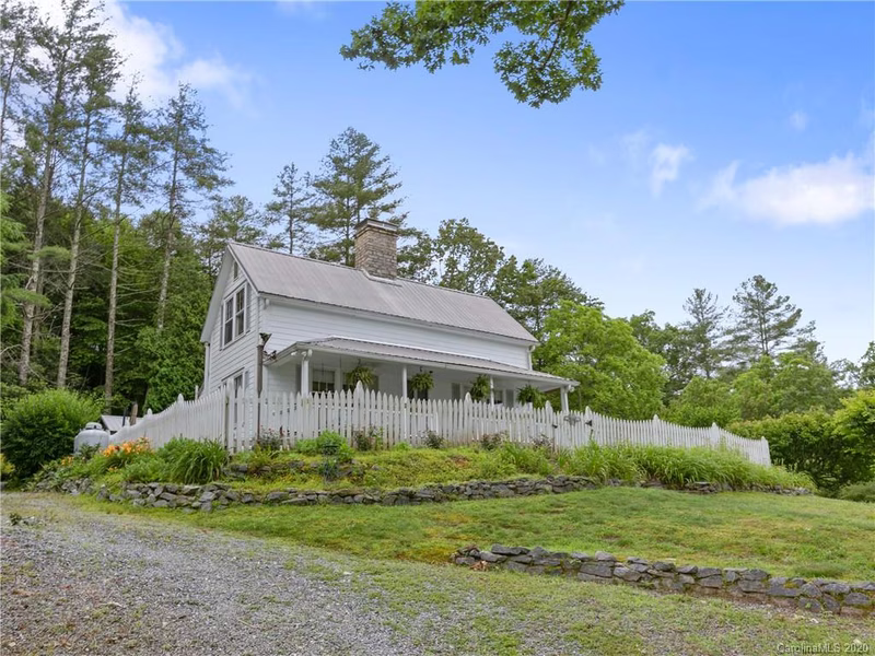 Property image 3 at 95 Hubbard Circle, Penrose, NC 28766