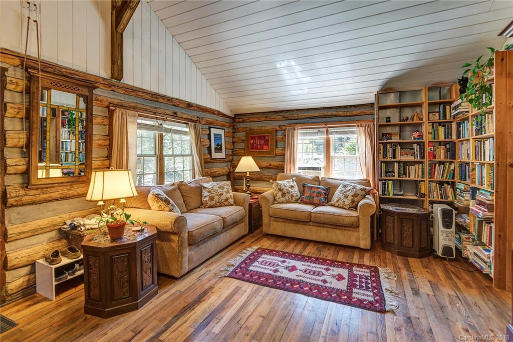Property image 4 of 11 Snowbird Lane in Cattail Farms, Burnsville, NC 28714