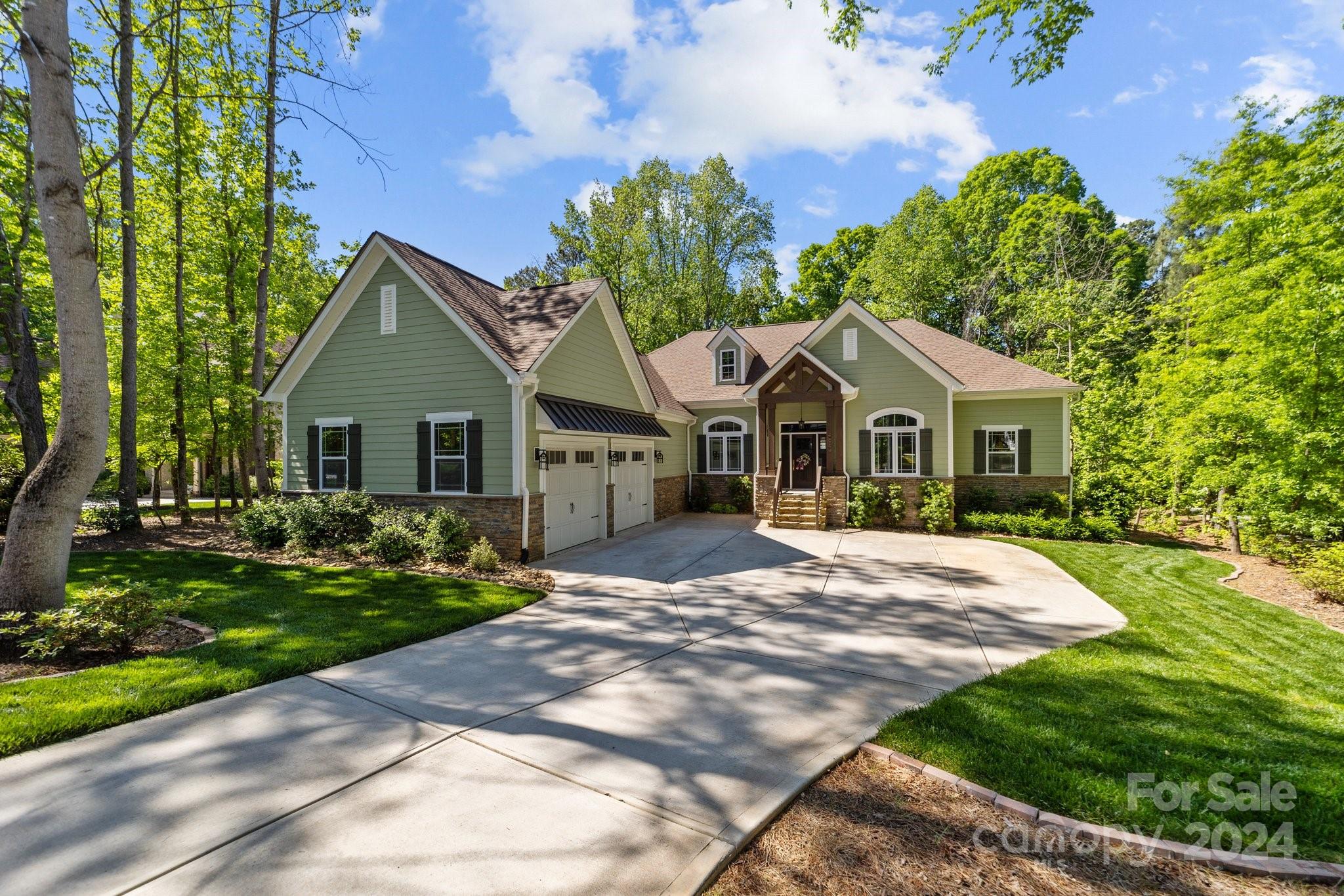 Property image 2 of 4583 Firethorn Court in Lakewood, Denver, NC 28037