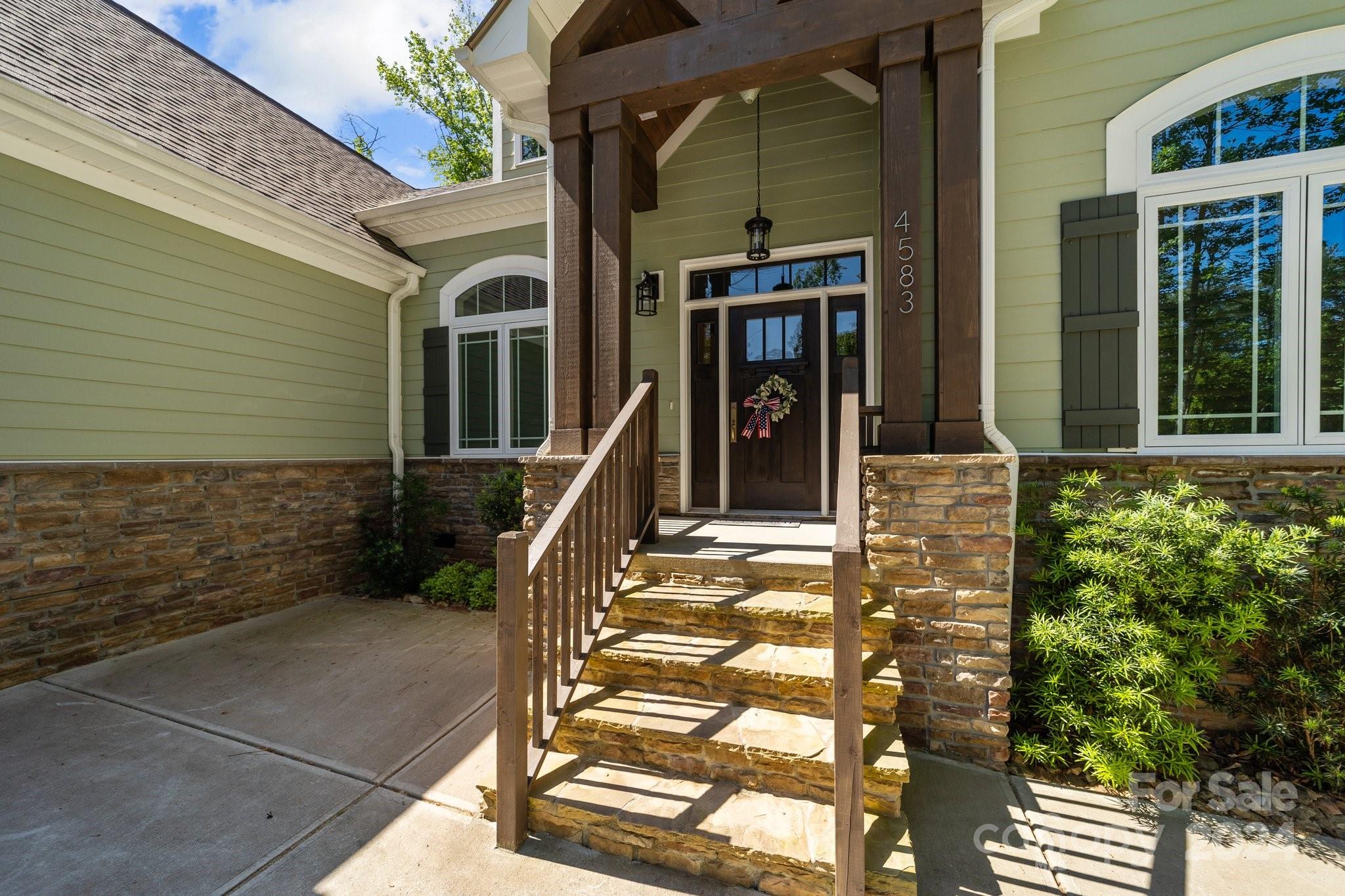 Property image 4 of 4583 Firethorn Court in Lakewood, Denver, NC 28037