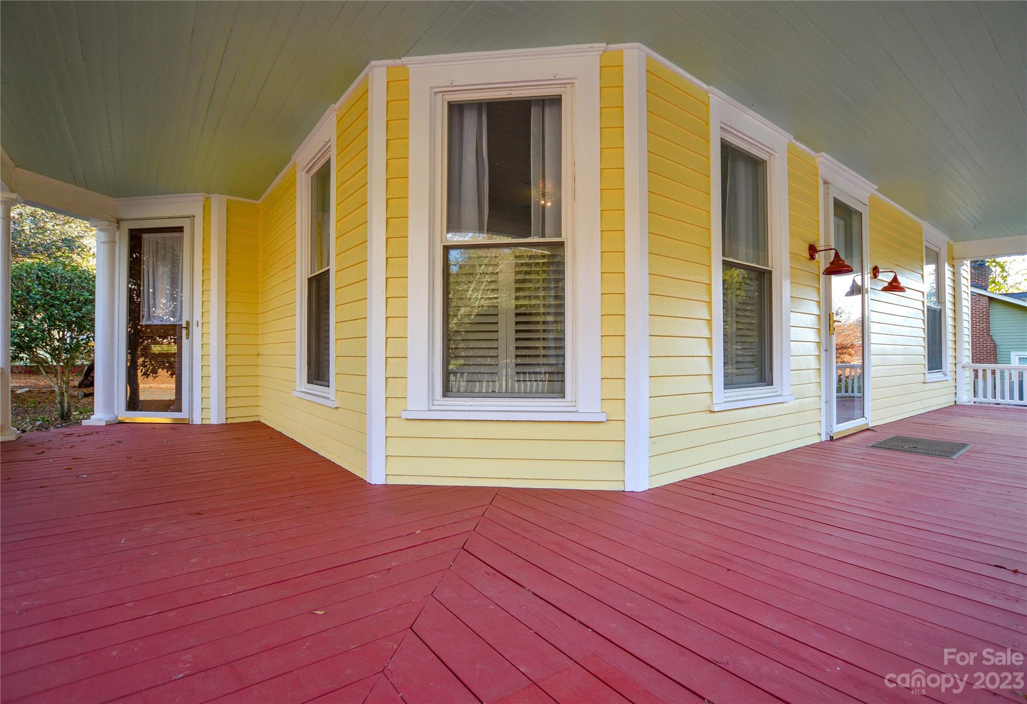 Property image 5 of 728 E Broad Street in Park Place, Statesville, NC 28677