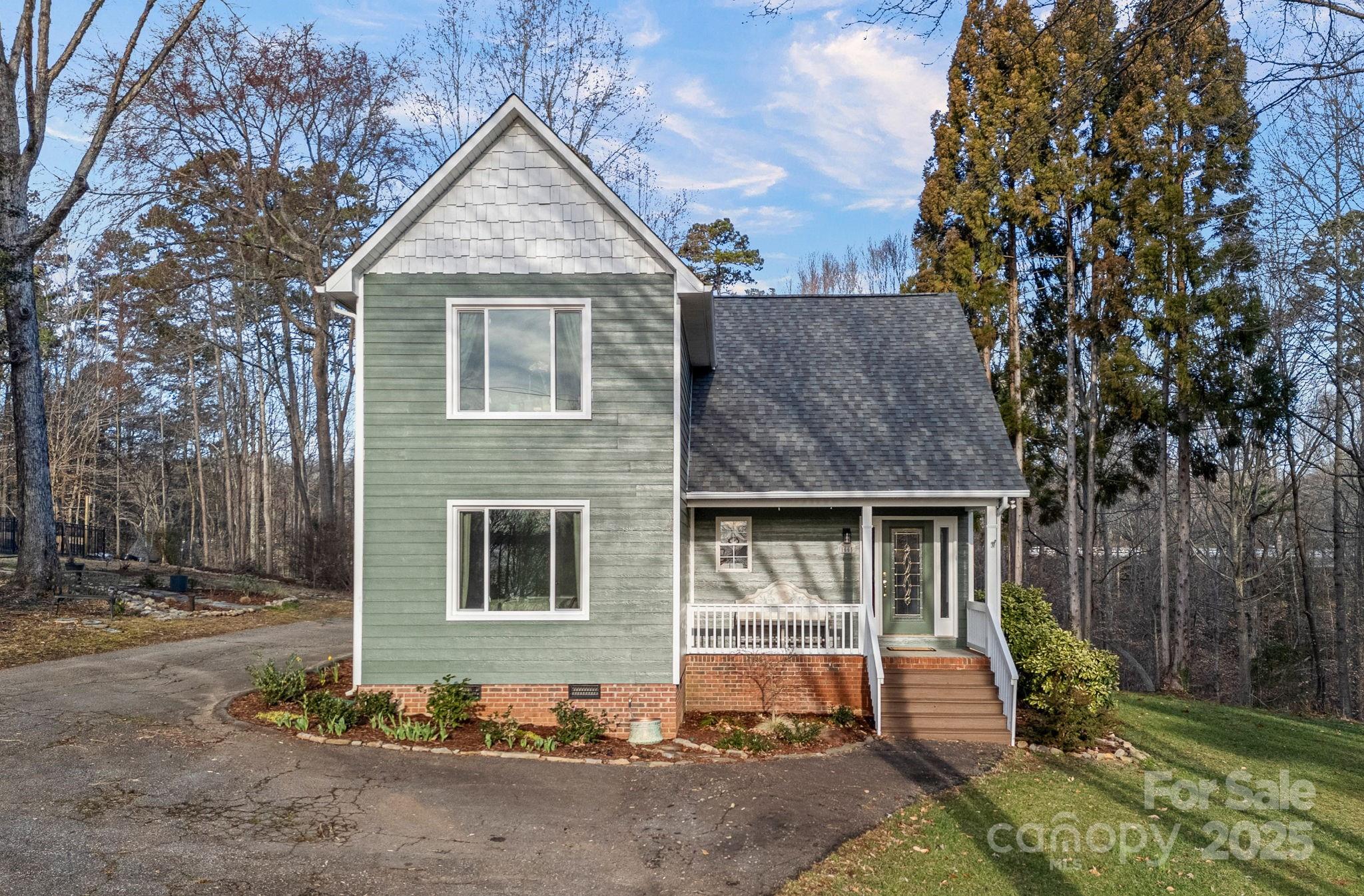 Property image 5 of 1665 Sherwood Court in Sherwood Shores, Sherrills Ford, NC 28673