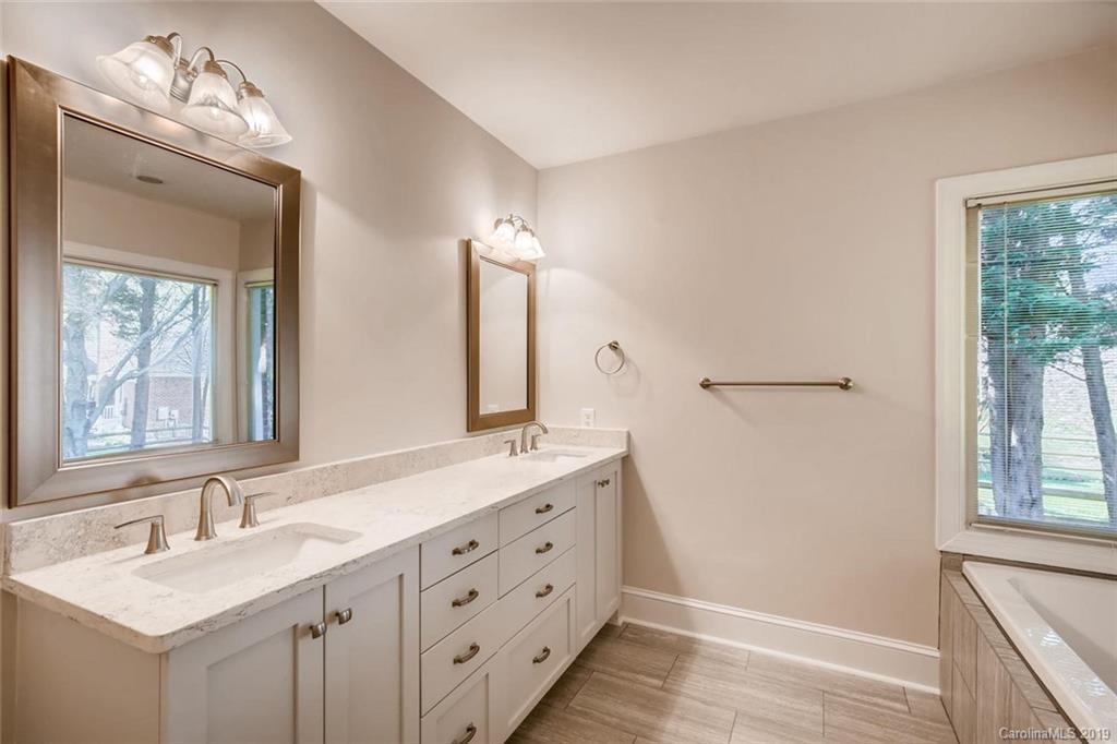 Property image 5 of 16627 Ranger Trail in Green Farm, Huntersville, NC 28078
