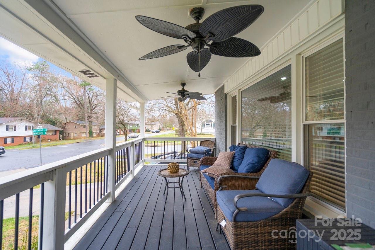 Property image 3 of 3501 Winterfield Place in Winterfield, Charlotte, NC 28205