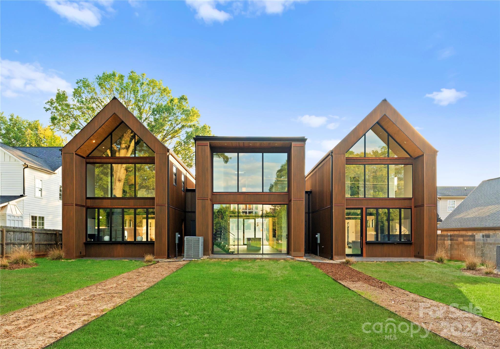 Property image 2 of 4026 Chevington Road in Governors Square, Charlotte, NC 28226