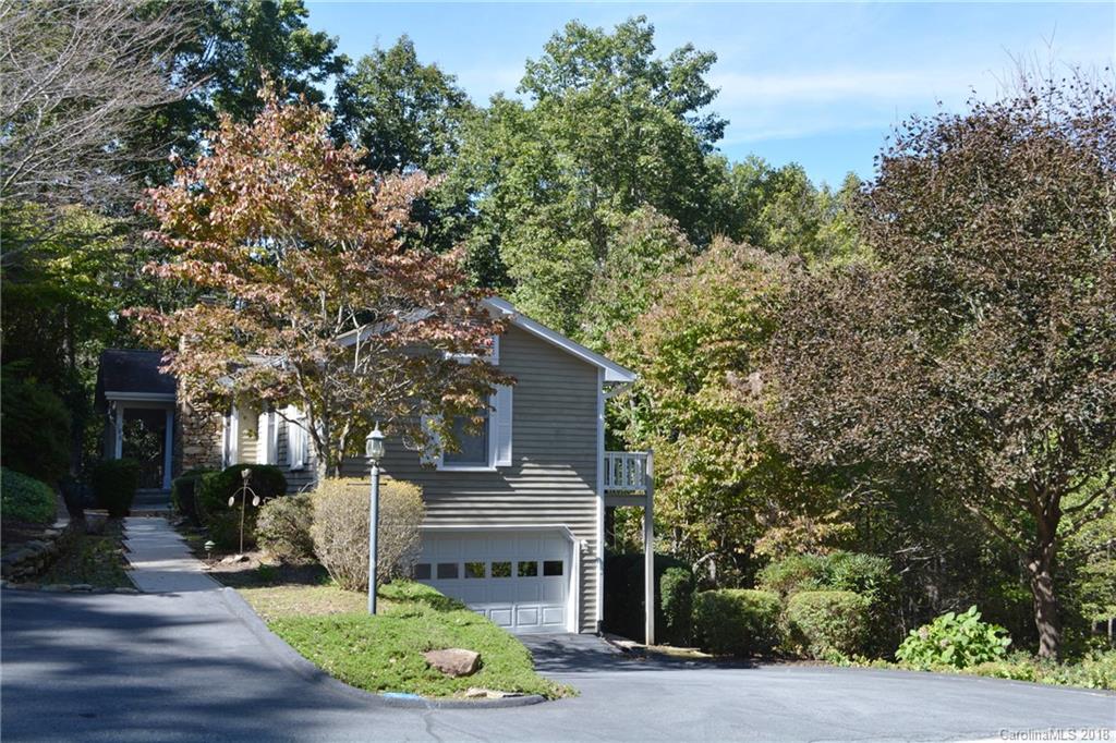 Property image 2 of 185 Timber Creek Road in Timber Creek, Hendersonville, NC 28739