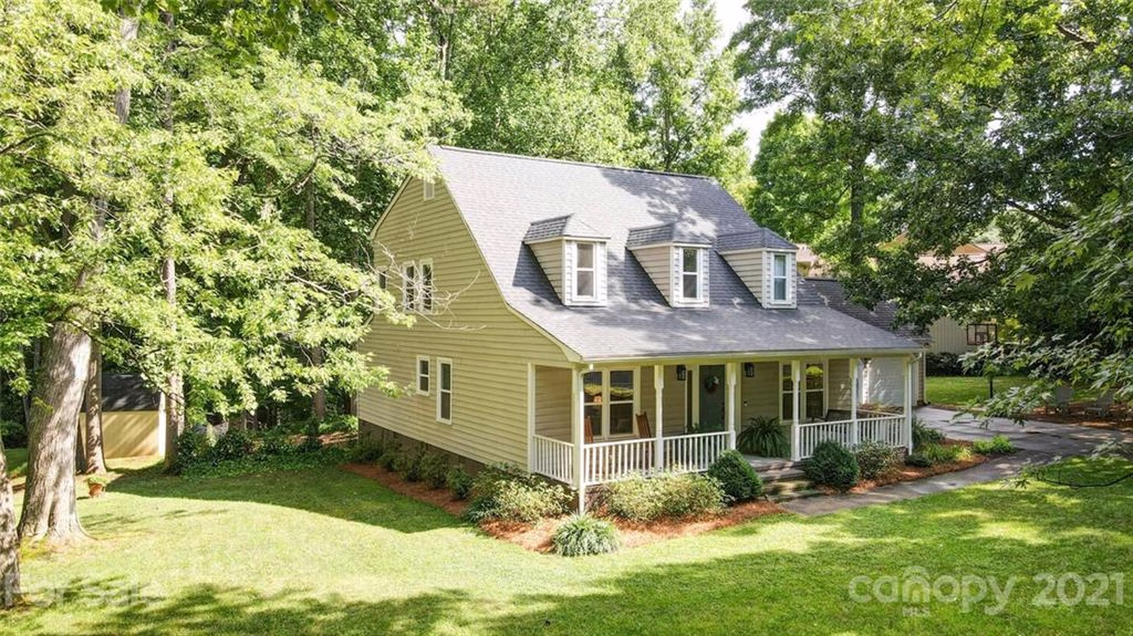 Property image 1 at 3016 Southampton Circle, Gastonia, NC 28056