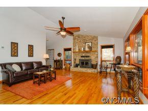 Property image 4 of 6 Indian Ridge Road in Indian Falls Estates, Asheville, NC 28803
