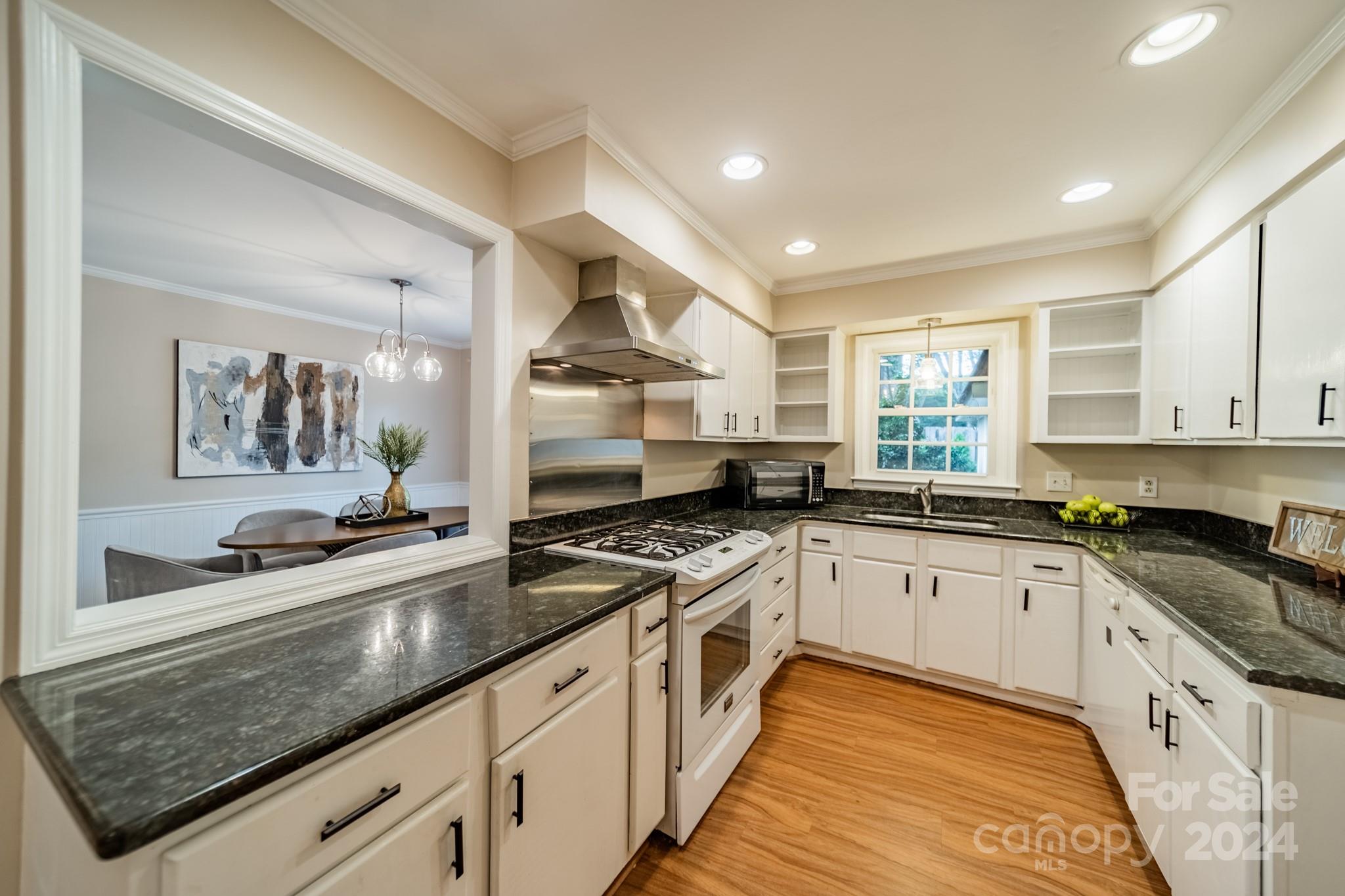 Property image 5 of 2235 Rexford Road in Trianon, Charlotte, NC 28211