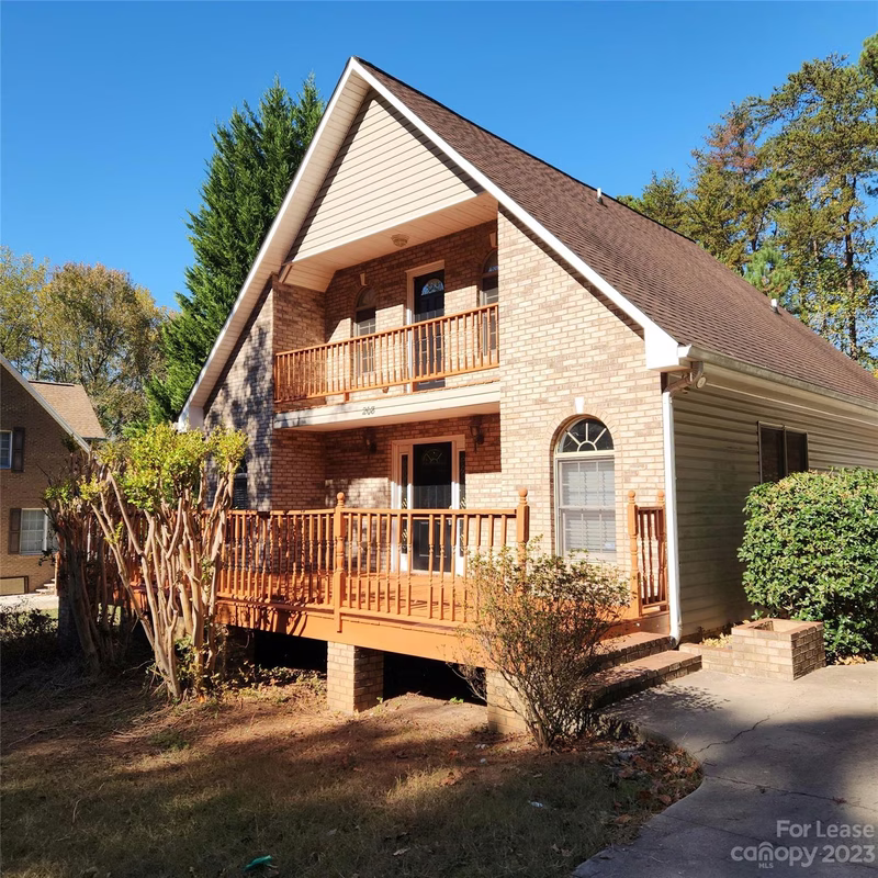 Property image 2 at 208 Chuckwood Road, Mooresville, NC 28117