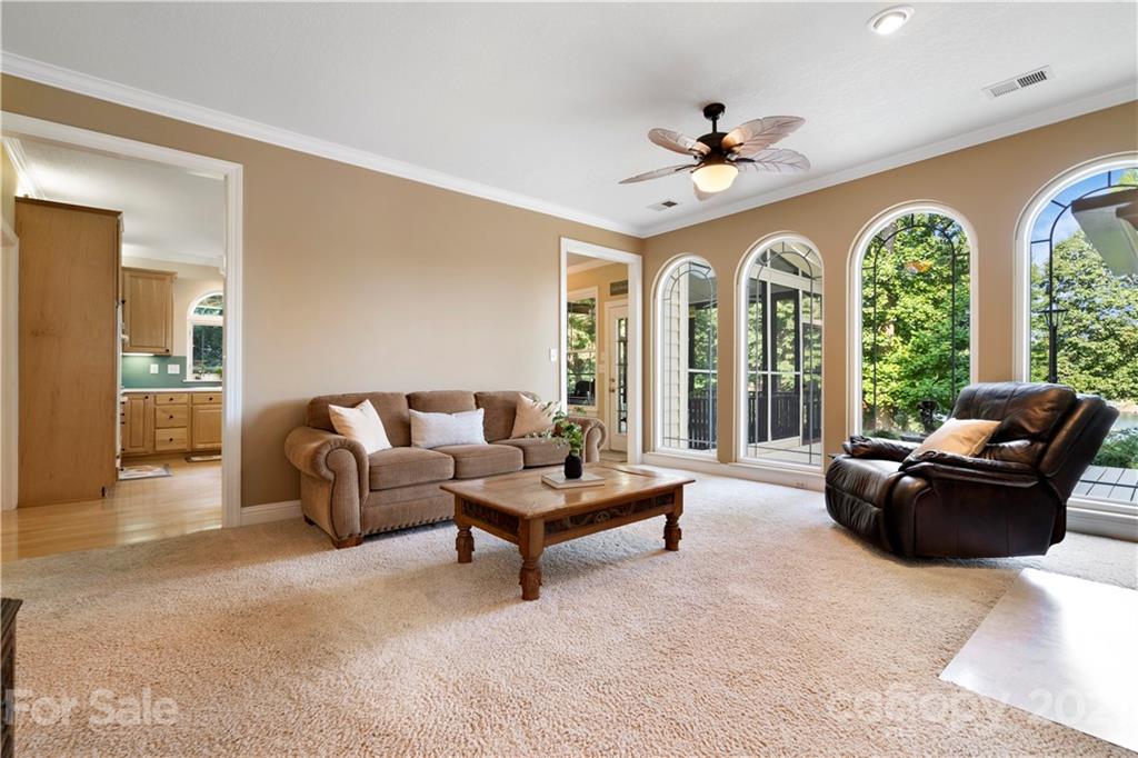 Property image 5 of 102 Castles Gate Drive in Morrison Cove, Mooresville, NC 28117