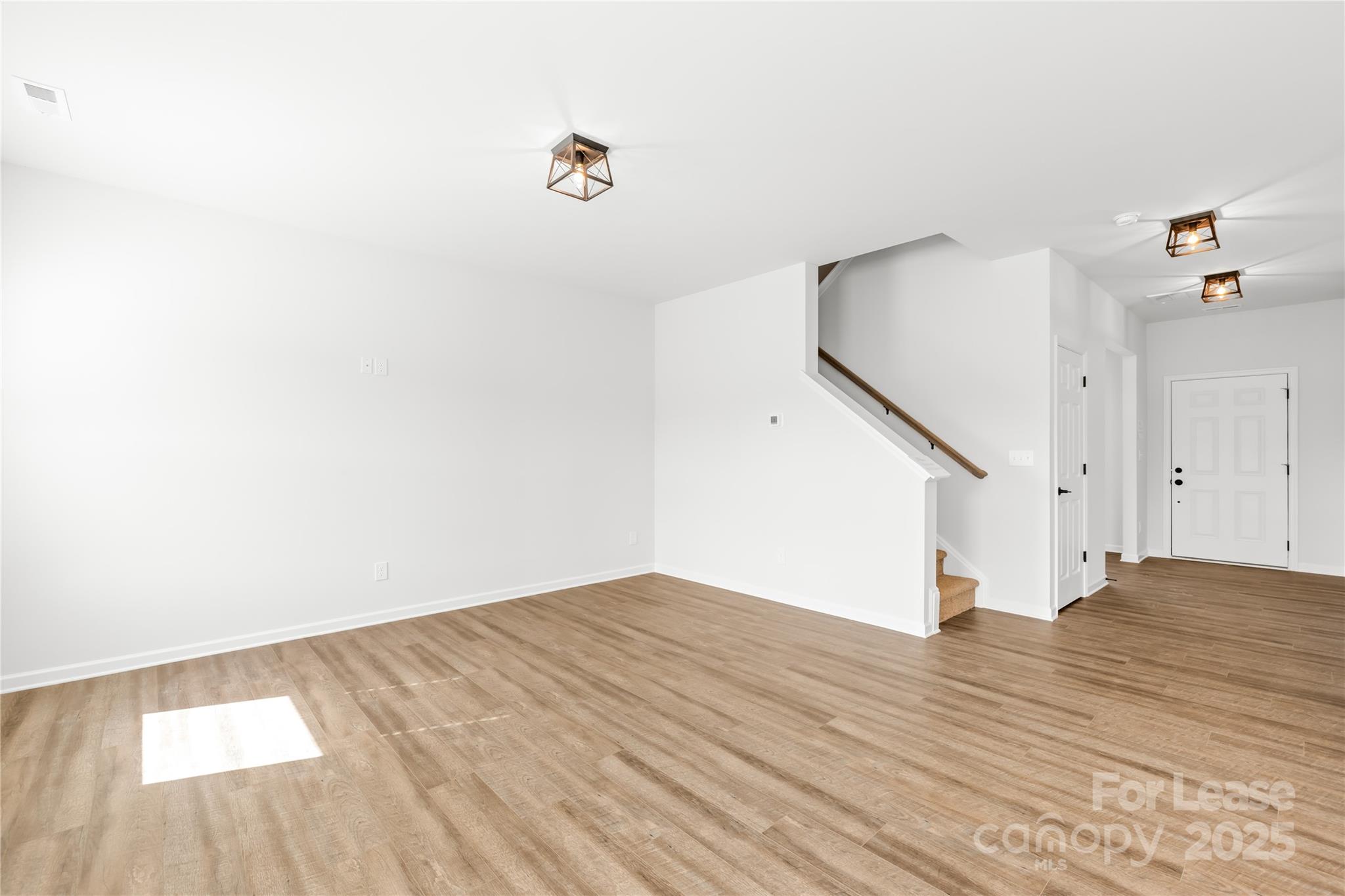 Property image 4 of 18016 Wilbanks Drive in Saybrooke, Charlotte, NC 28278