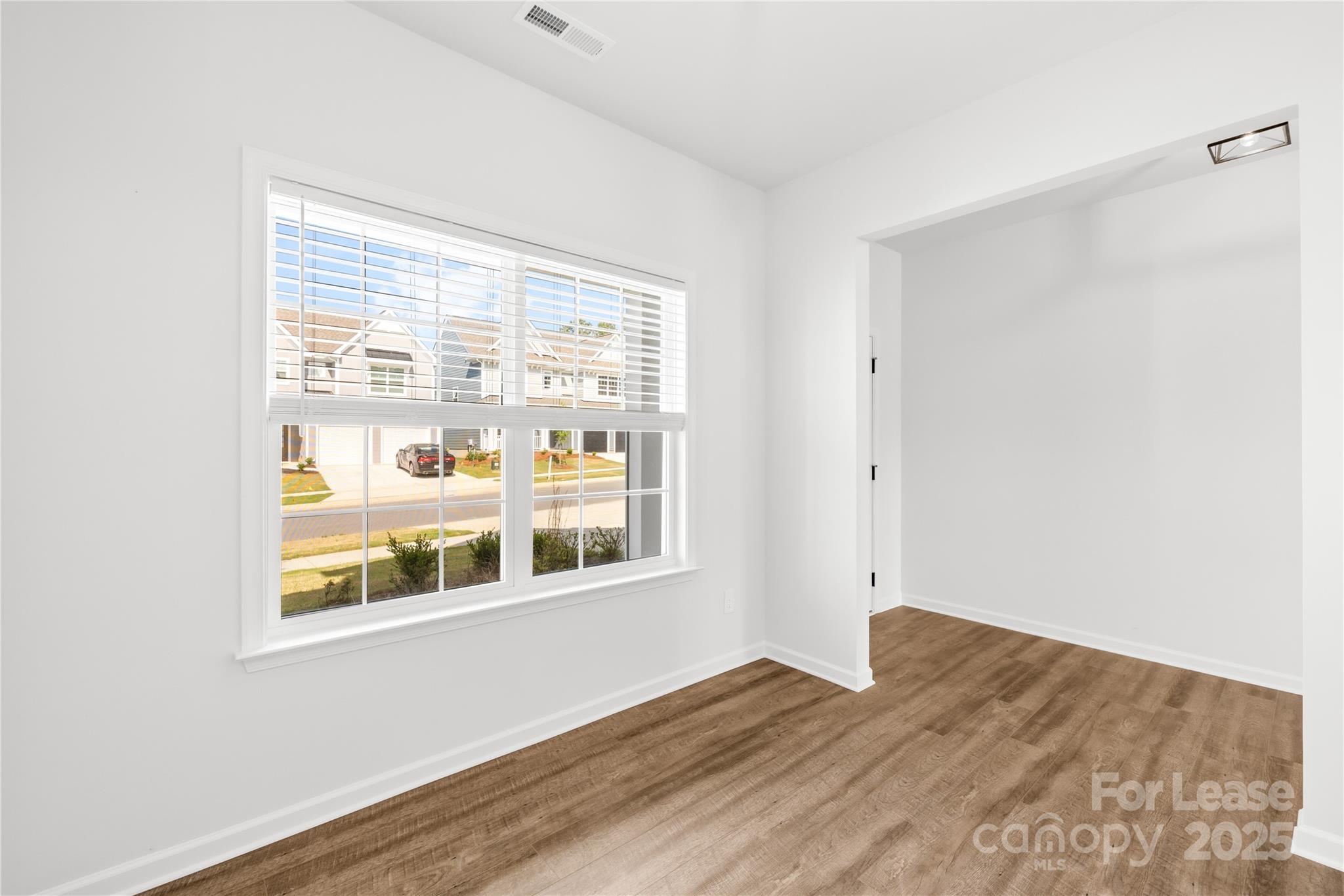 Property image 5 of 18016 Wilbanks Drive in Saybrooke, Charlotte, NC 28278
