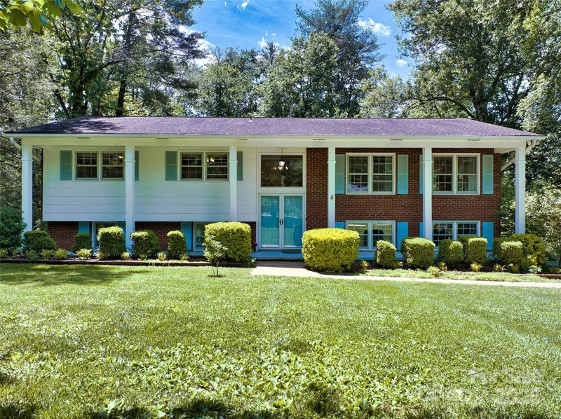 208 Kelly Lane