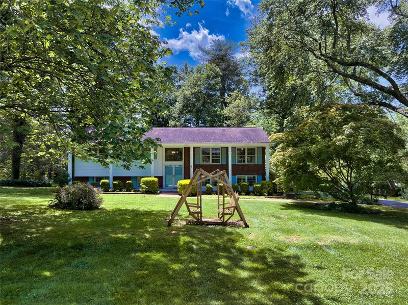 Property image 4 at 208 Kelly Lane, Hendersonville, NC 28791