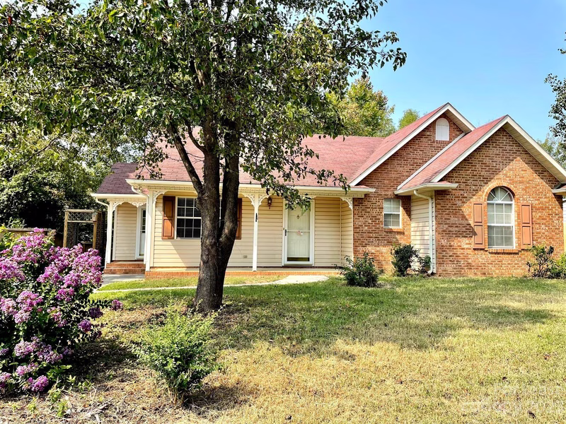 4816 Farmview Drive