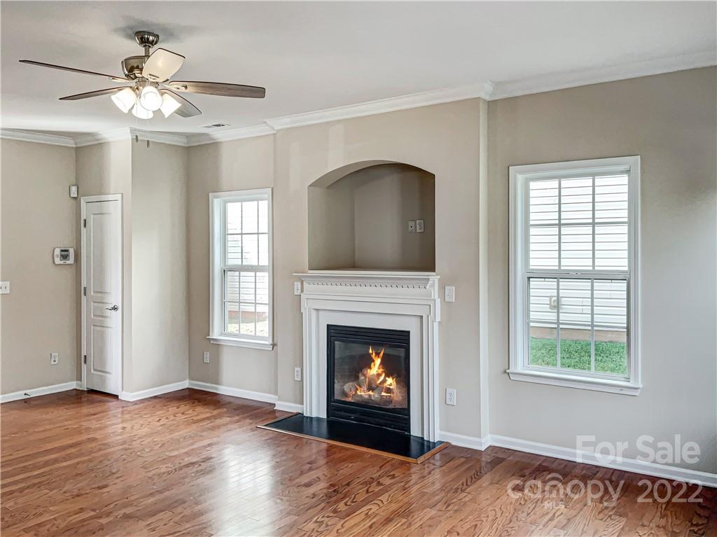 Property image 5 of 740 Inwood Hill Drive in The Village At Parkside, Gastonia, NC 28056