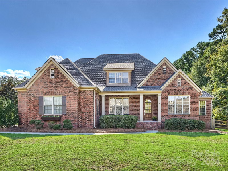 1007 Twin Pines Drive