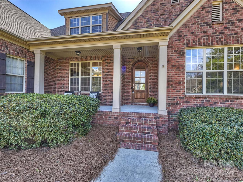 Property image 2 at 1007 Twin Pines Drive, Matthews, NC 28104