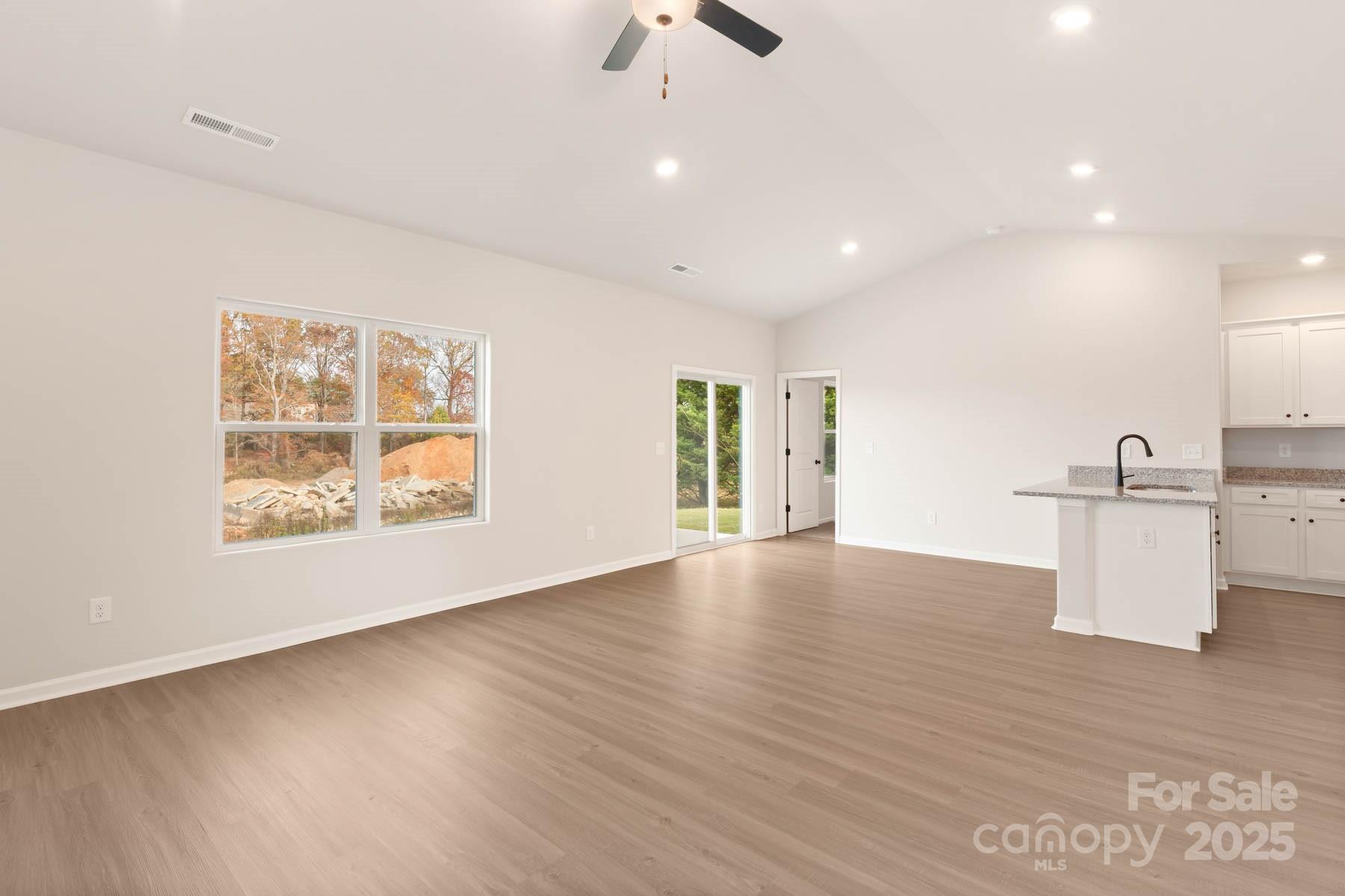 Property image 2 of 3460 Saddlebred Drive in Stagecoach Station, Gastonia, NC 28052