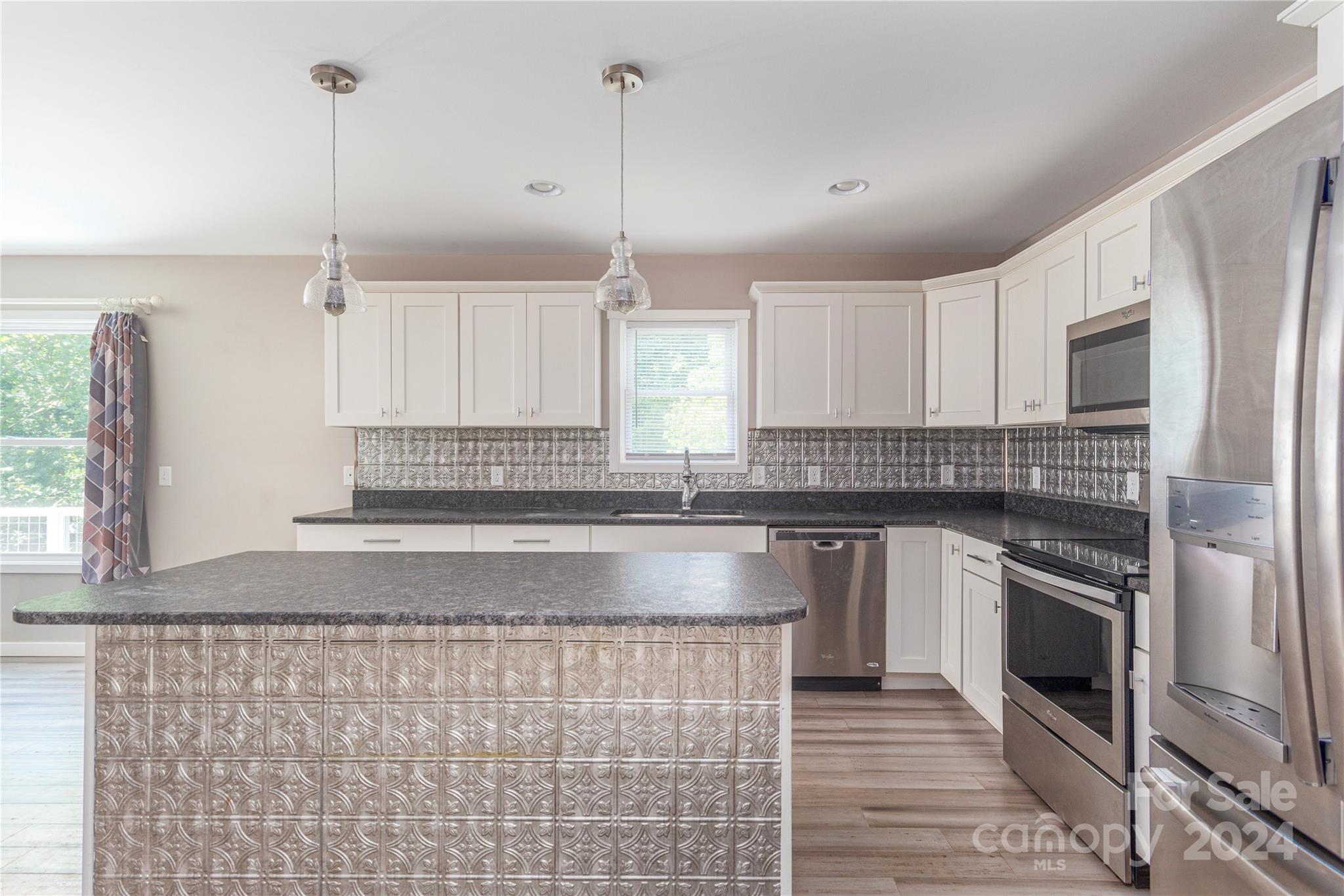 Property image 5 of 125 Park Ridge Avenue in Grovemont, Swannanoa, NC 28778